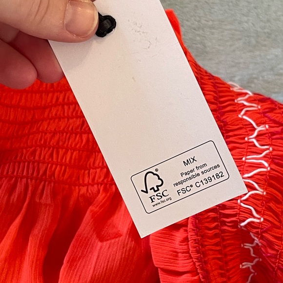 Rose & Olive NWT red balloon cropped sleeve tie blouse - Picture 4 of 9